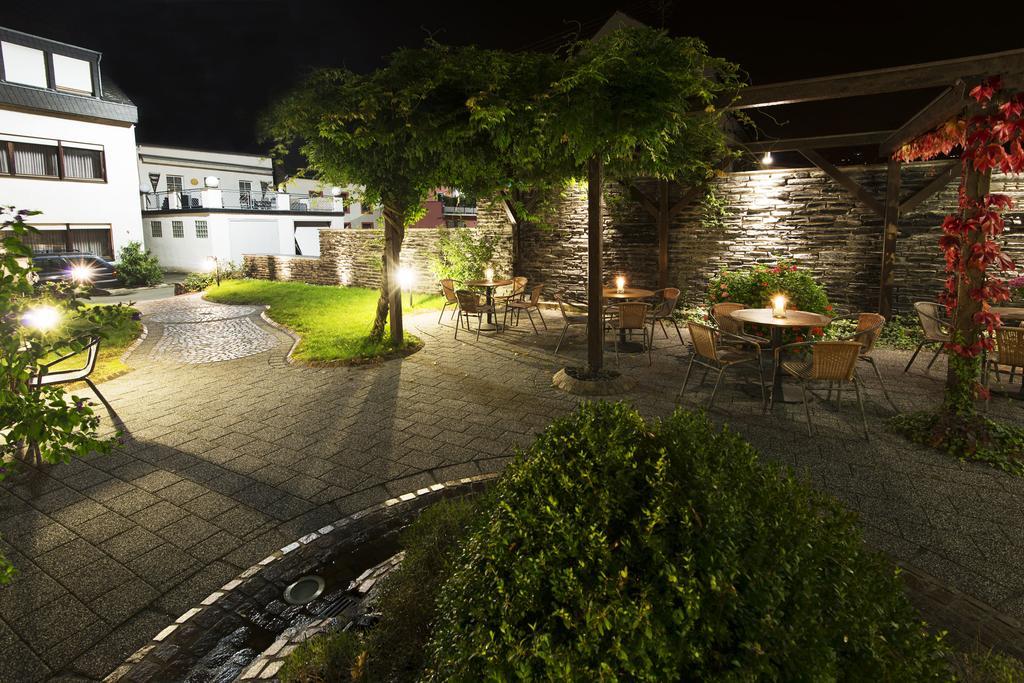Готель Wein & Gastehaus Hermeshof Тріттенгайм Екстер'єр фото